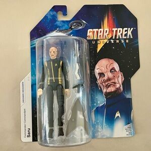 2022 Star Trek Universe 5” Commander Saru Figure